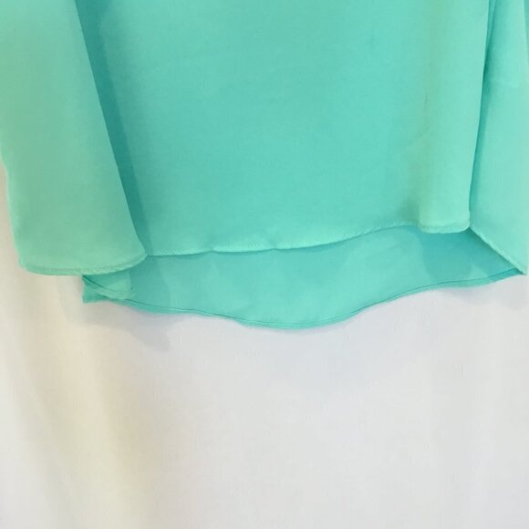 Charming Charlie Blouse Cold Shoulder Ruffled Short Sleeve Sz Medium Turquoise - Picture 3 of 5